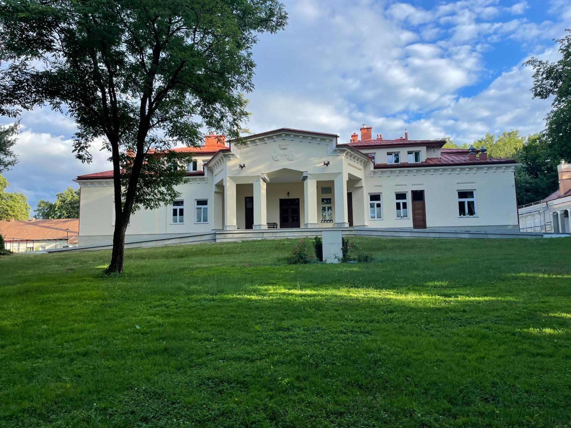 Palac Zbylitowskich Zbylitowska Gora ภายนอก รูปภาพ
